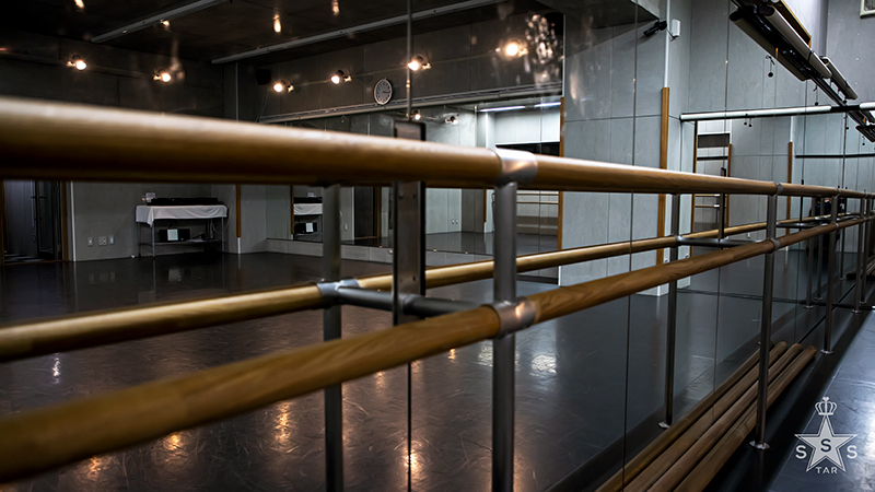 Image of the dance studio of ★STARS（ダンスレッスン スタジオのイメージ）b
